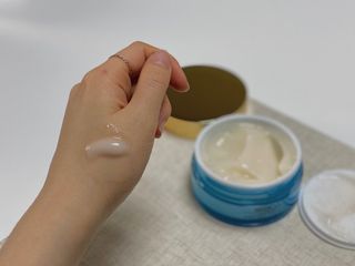 비엠비코 퀸79 노블 골드 아쿠아 크림 — 4.5점을 준 리뷰어가 2021년 5월 올린 사용 사진