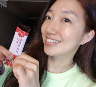 함초록 Rg+ 석류콜라겐젤리 — 3점을 준 리뷰어가 2021년 3월 올린 사용 사진