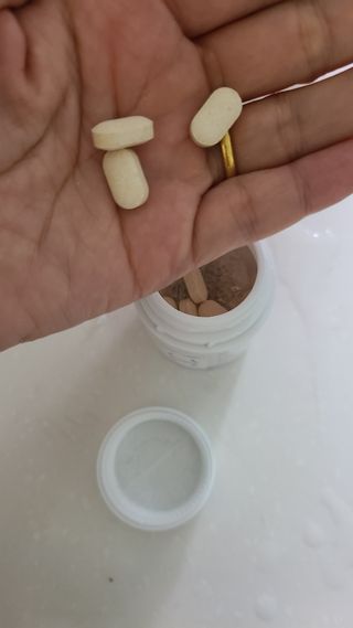 프리마인 평생 써야하는 관절의 건강을 위한 완벽설계 솔루션 관절n마디케어 플러스 120정 — 4.5점을 준 리뷰어가 2021년 9월 올린 사용 사진