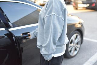 MAPLESYRUPFACTORY 메이플 피그먼트 맨투맨 8.COL — 5점을 준 리뷰어가 2023년 1월 올린 사용 사진