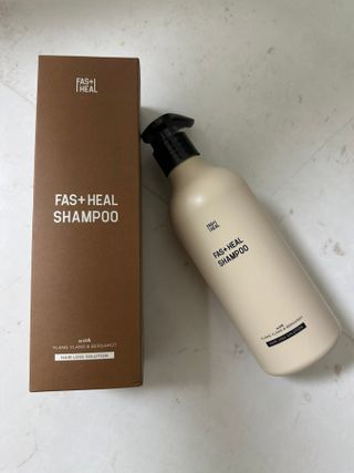 패스트힐(fast heal) 패스트힐 탈모증상완화샴푸 470ml — 5점을 준 리뷰어가 2023년 10월 올린 사용 사진