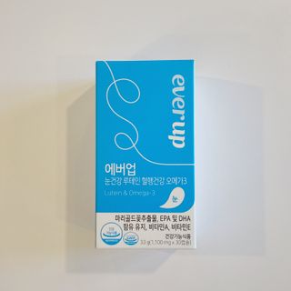[몸엔용] 에버업 멀티비타민&미네랄, 눈건강 루테인 혈행건강 오메가3, 면역 프로바이오틱스 3종 택1 — 5점을 준 리뷰어가 2022년 4월 올린 사용 사진
