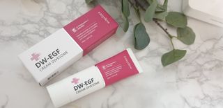 이지듀 DW-EGF 크림 다이브좀_콜라겐이 쏙쏙, 탄력피부로 다이빙 — 4점을 준 리뷰어가 2021년 2월 올린 사용 사진