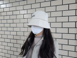 [스테이피플] STAYPEOPLE BUCKET HAT (IVORY) — 5점을 준 리뷰어가 2022년 9월 올린 사용 사진