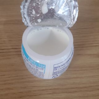 매일바이오 그릭요거트 오리지널 플레인 4개, 로스터리 커피믹스 4개 — 5점을 준 리뷰어가 2021년 12월 올린 사용 사진