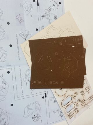 움직이는 종이로봇 - 로빗 로얄버전 움직이는 종이 로봇 - 로빗 — 4.5점을 준 리뷰어가 2021년 1월 올린 사용 사진