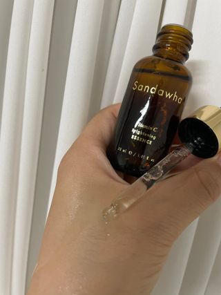 스킨큐어 산다화 비타민c 화이트닝 에센스 30ml — 5점을 준 리뷰어가 2023년 7월 올린 사용 사진
