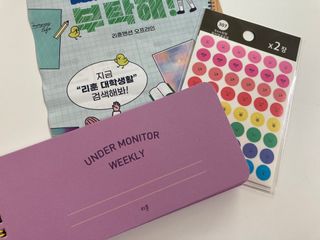 리훈 언더모니터 위클리 플래너 + 다정한 스티커 8mm 원형 칼라 얼굴 표정 1장 — 4점을 준 리뷰어가 2022년 3월 올린 사용 사진