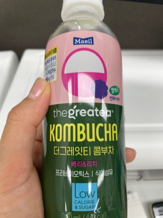 더그레잇티 콤부차 [매일유업] 더그레잇티 44kcal 콤부차 300ml *12개입 (오리지널 6개+베리리치 6개) — 5점을 준 리뷰어가 2023년 7월 올린 사용 사진