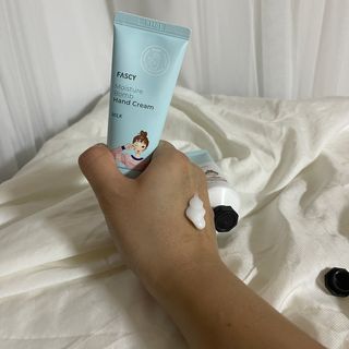 파시 FASCY 高保湿ハンドクリーム40ml+80ml セット — 5점을 준 리뷰어가 2021년 8월 올린 사용 사진