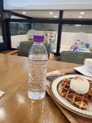 몽베스트 [MONTBEST]위드어스 500mL 20병 — 5점을 준 리뷰어가 2022년 10월 올린 사용 사진