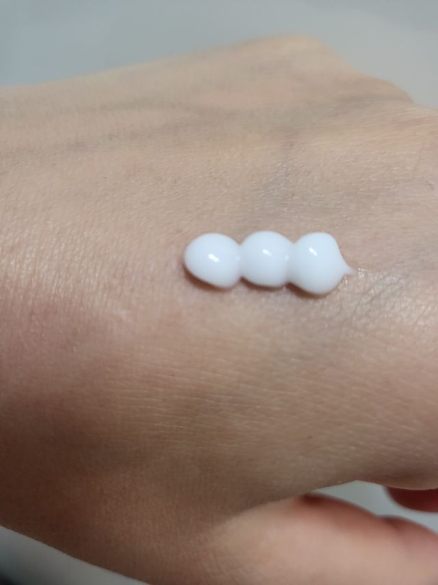 리프톡스 360도 입체 아이크림 15ml 리뷰 사진