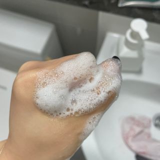 르핸스 퍼포밍 5 샴푸 비반트 포렛/베티버 포그 — 4점을 준 리뷰어가 2023년 1월 올린 사용 사진