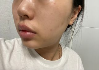 브에노 파리퀸 윌 페이스 오일 — 5점을 준 리뷰어가 2021년 8월 올린 사용 사진