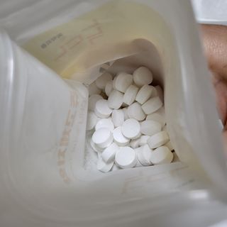 녹다 츄츄고체치약 150정 프로폴리스 죽염 씹는 치약 — 5점을 준 리뷰어가 2022년 12월 올린 사용 사진