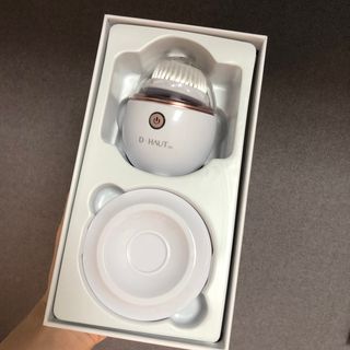디하우트 랩 디하우트랩 클렌징 피부관리기 진동클렌저 실리콘+2종 인조모 브러시 — 4점을 준 리뷰어가 2021년 11월 올린 사용 사진