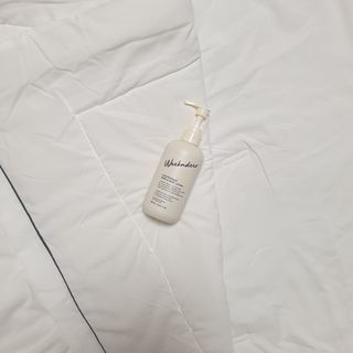 [위켄더스] 끈적임 없이 수분감을 채워주는 핸드& 바디로션 1종 랜덤발송 — 5점을 준 리뷰어가 2022년 5월 올린 사용 사진