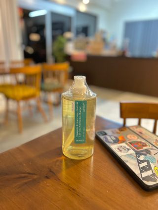 닥터시드 페퍼민트 앤 레몬 비건 비듬케어 쿨 탈모 샴푸 (1000ml) — 5점을 준 리뷰어가 2024년 1월 올린 사용 사진
