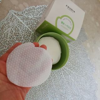 [후르디아] 약산성  모공 필링 패드(70매) — 5점을 준 리뷰어가 2021년 7월 올린 사용 사진