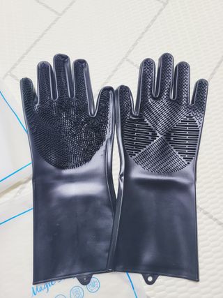 나무드 [매직싹싹] 고급형 친환경 실리콘 수세미 미끄럼방지 고무장갑 투명 1개 + 블랙 1개 캠핑용 야외 설거지 — 3점을 준 리뷰어가 2021년 9월 올린 사용 사진