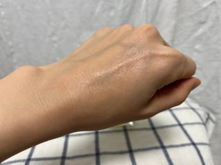 딸로 청자몽 맑은 피부 잡티 세럼 — 4.5점을 준 리뷰어가 2023년 1월 올린 사용 사진