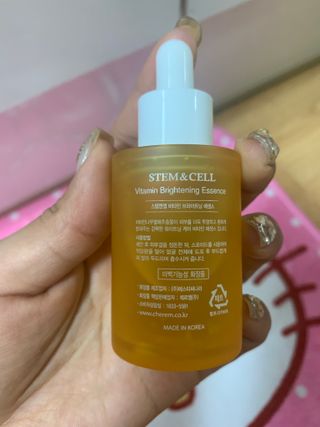 체르엠 스템앤셀 비타민 브라이트닝 에센스 30ml 1개 — 5점을 준 리뷰어가 2021년 11월 올린 사용 사진