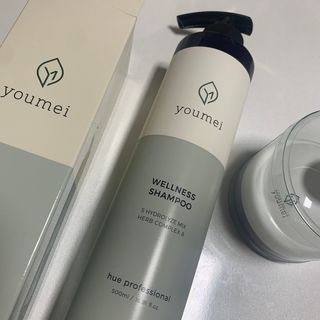 유메이 웰니스 샴푸 + 유메이 스칼프 브러쉬 — 5점을 준 리뷰어가 2022년 1월 올린 사용 사진
