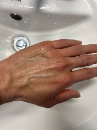 비프리코스메틱 비포에프터 클렌징오일 200ml — 5점을 준 리뷰어가 2023년 1월 올린 사용 사진