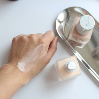 [RMK] 메이크업 베이스 + 리퀴드 파운데이션 — 5점을 준 리뷰어가 2021년 3월 올린 사용 사진
