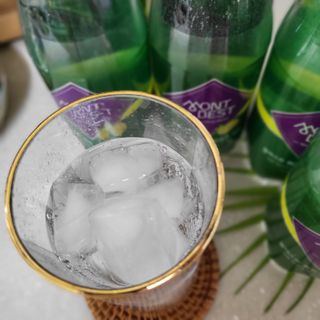 몽베스트 Montbest with Sparkling water Lemon OR Lime 20병(랜덤) — 5점을 준 리뷰어가 2023년 2월 올린 사용 사진