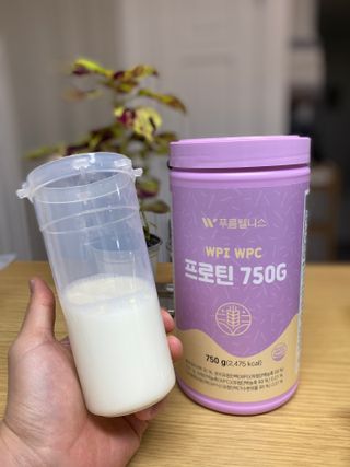 [푸름웰니스] 프로틴 다이어트 단백질 쉐이크 (750g) — 5점을 준 리뷰어가 2022년 3월 올린 사용 사진