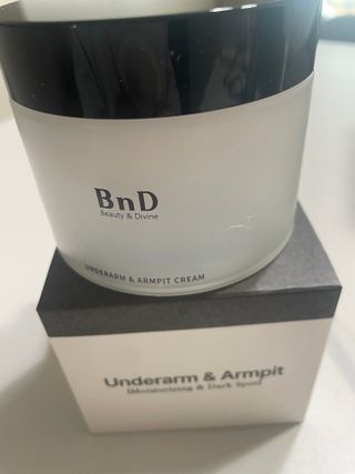 비엔디 2NOW[한글]]BnD 바디 미백 겨드랑이 크림 — 5점을 준 리뷰어가 2025년 3월 올린 사용 사진
