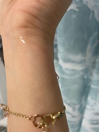 오투에니원 갈락토미세스 리바이탈라이징 프리미엄 화이트닝 에센스 50ml — 3.5점을 준 리뷰어가 2022년 12월 올린 사용 사진