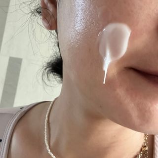 프리마인 바르기만 하면 철벽 스킨케어+24시간 마스크팩 효과. 셀라브 리제너레이팅 시스템 부스터+크림 세트 — 5점을 준 리뷰어가 2023년 7월 올린 사용 사진