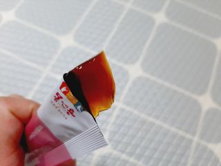 [몸엔용] 녹용 담은 탱탱 콜라겐 녹용 콜라겐 젤리 15g x 20포 — 5점을 준 리뷰어가 2022년 4월 올린 사용 사진