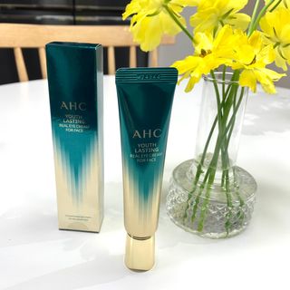 [NEW 탄력유턴 아이크림] AHC 유스 래스팅 리얼 아이크림 포 페이스 — 4.5점을 준 리뷰어가 2021년 3월 올린 사용 사진