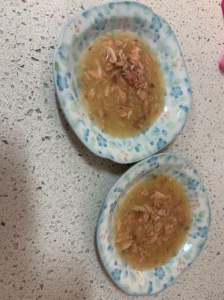 비타크래프트 고양이 수프 50g 3가지맛 x4팩씩 총 12팩 — 5점을 준 리뷰어가 2021년 10월 올린 사용 사진