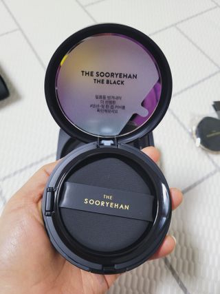 수려한 더 블랙 텐션 핏 메쉬쿠션 — 5점을 준 리뷰어가 2024년 1월 올린 사용 사진