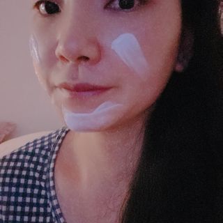 산수시 아쿠아 베네핏 24h 수부지 물광 속건조 수분크림 50ml — 5점을 준 리뷰어가 2021년 6월 올린 사용 사진