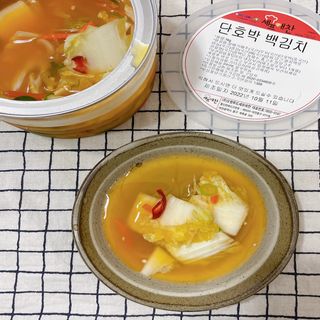 셰프애찬 단호박 백김치 1kg — 5점을 준 리뷰어가 2022년 10월 올린 사용 사진