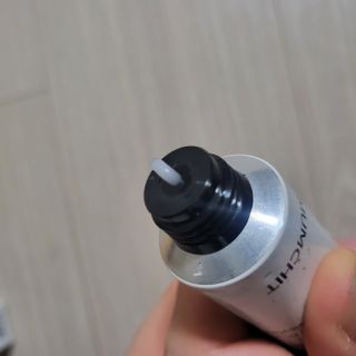 멈칫(MUMCHIT) 넥퍼퓸 NECKPERFUME 2가지 향 — 5점을 준 리뷰어가 2021년 12월 올린 사용 사진