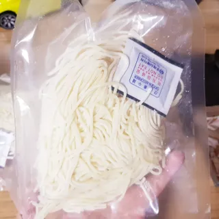 [한면원] 비빔국수 2인분 — 4점을 준 리뷰어가 2022년 7월 올린 사용 사진