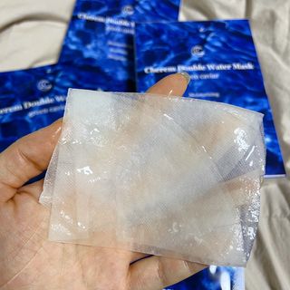 체르엠 그린 케비어 더블워터 마스크팩 5매입  2팩 — 4점을 준 리뷰어가 2021년 12월 올린 사용 사진