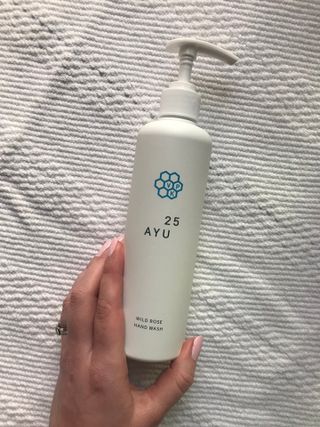 AYU25[아유트웬티파이브]피부 진정, 보습 와일즈 로즈 핸드워시 — 5점을 준 리뷰어가 2021년 3월 올린 사용 사진