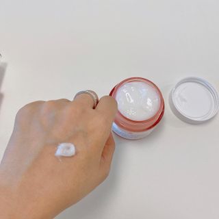 아이앤립 / EYENLIP 아이앤립 연어오일 리바이탈라이징 토너+앰플+크림 3종 세트 — 4점을 준 리뷰어가 2021년 7월 올린 사용 사진