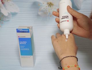리더스코스메틱 리더스 카밍 바이오틱스 에센스 워터 — 5점을 준 리뷰어가 2021년 1월 올린 사용 사진