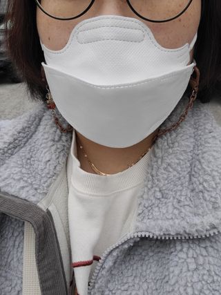 포그프리 김서림방지 마스크 KF94 10매 — 4점을 준 리뷰어가 2022년 1월 올린 사용 사진
