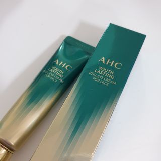 [NEW 탄력유턴 아이크림] AHC 유스 래스팅 리얼 아이크림 포 페이스 — 5점을 준 리뷰어가 2021년 3월 올린 사용 사진