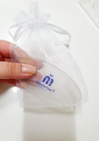 미라클풋 유리발각질제거기 물없이 쓱싹쓱싹 몇번만에 발각질 완벽제거 — 5점을 준 리뷰어가 2021년 9월 올린 사용 사진