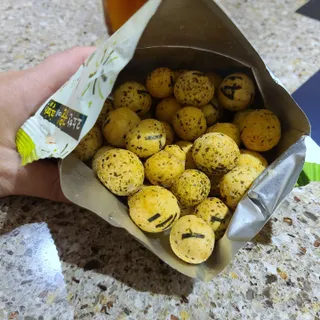 오리온 오징어땅콩의 짭짤고소 신제품, 구운김땅콩 — 4점을 준 리뷰어가 2022년 5월 올린 사용 사진